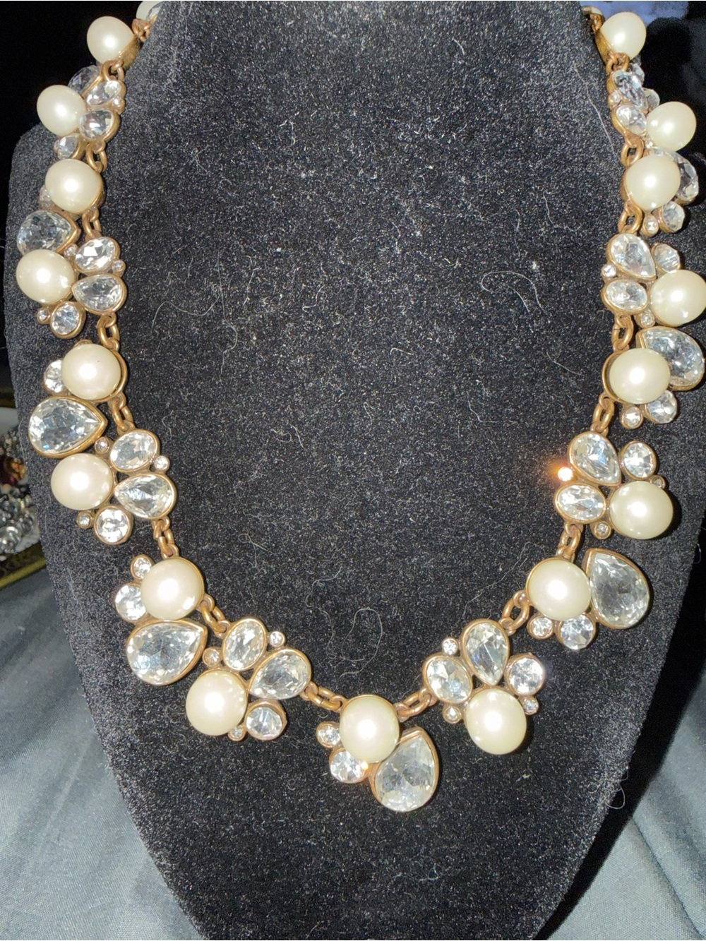 Ann Taylor Cream Pearl & Gold Crystal Necklace